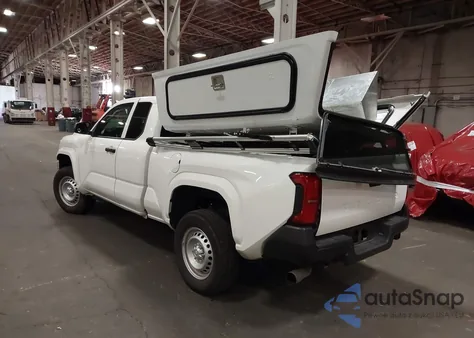 2024 Toyota Tacoma Sr 2Wd z USA, uszkodzony, nr VIN 3TYJDAHN4RT013010